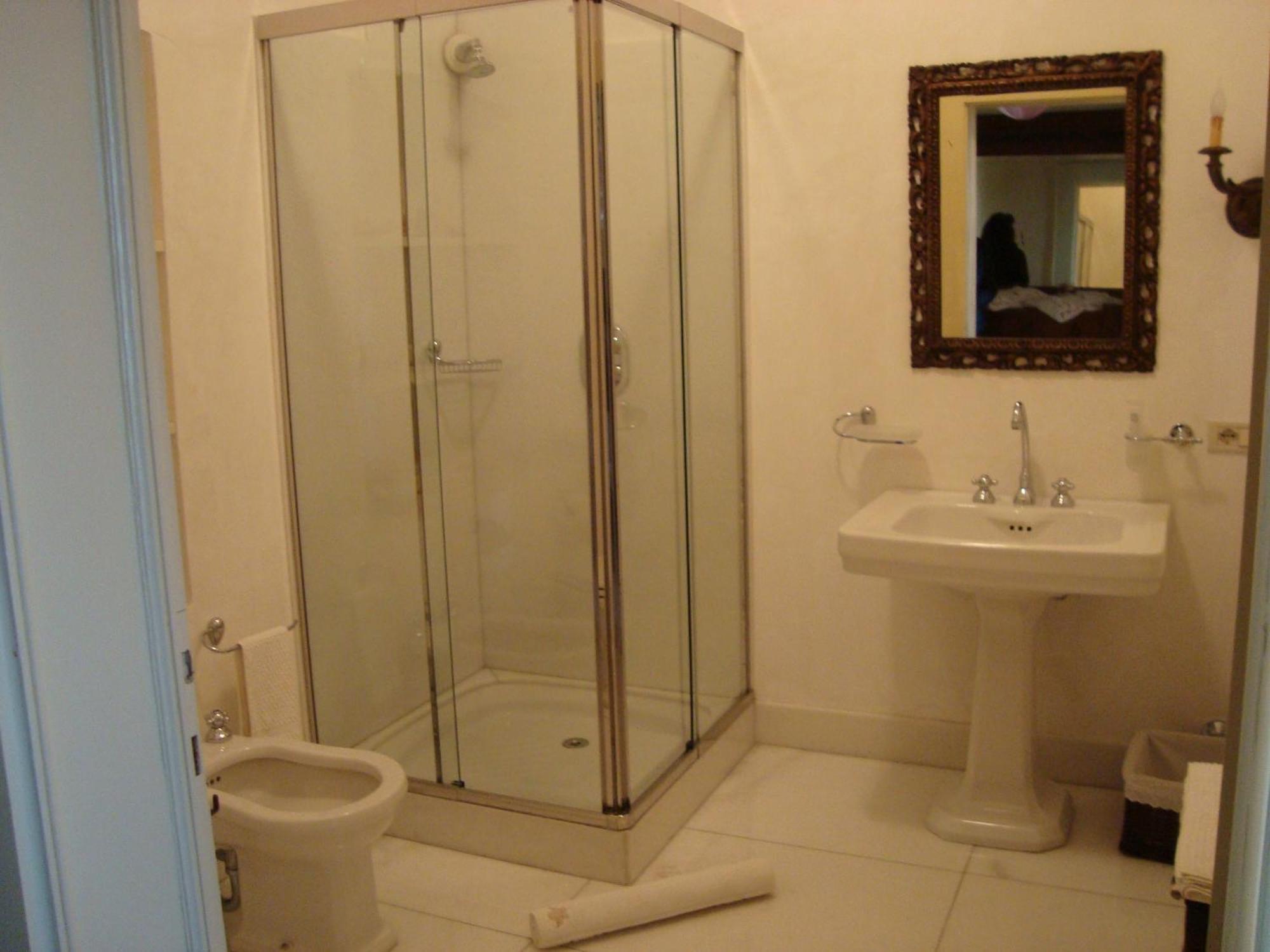 Castello Degli Angeli Hotel Carobbio degli Angeli Room photo
